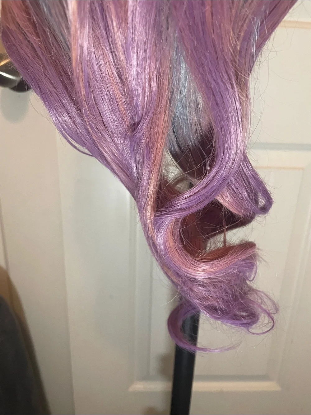 13X6 Lace Front Deluxe Wig Cap with Multi-Color Synthetic Wig